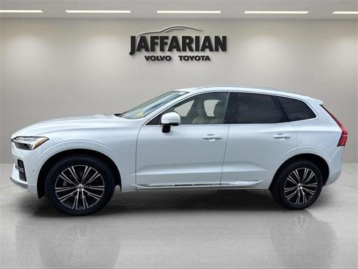 2022 Volvo XC60 B5 Inscription