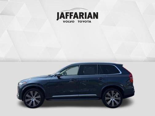 2025 Volvo XC90 B6 Plus 7-Seater