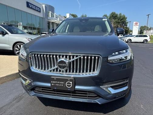2025 Volvo XC90 B6 Plus 7-Seater