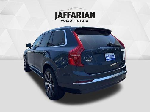 2024 Volvo XC90 Recharge Plug-In Hybrid T8 Plus Bright Theme 7 Passenger