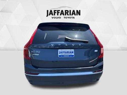 2024 Volvo XC90 Recharge Plug-In Hybrid T8 Plus Bright Theme 7 Passenger