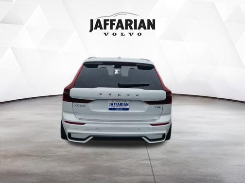 Crystal White 2026 Volvo XC60 Plug-In Hybrid T8 Plus