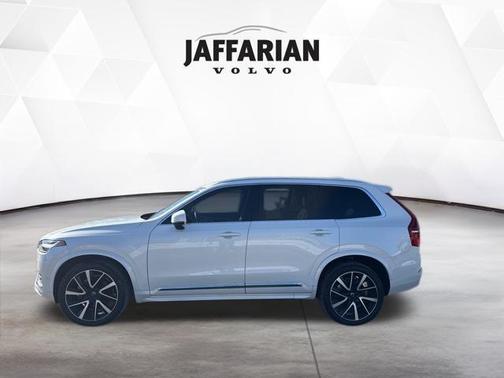 2024 Volvo XC90 B6 Plus Bright Theme 7-Seater