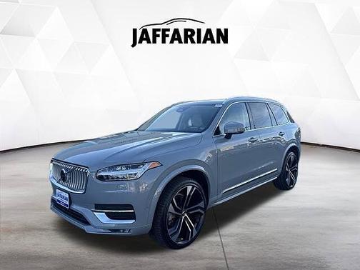 Vapour Grey 2024 Volvo XC90 Ultimate