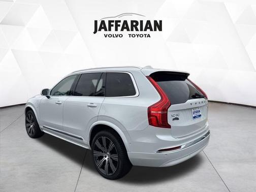 2025 Volvo XC90 Plug-In Hybrid T8 Ultra 7-Seater