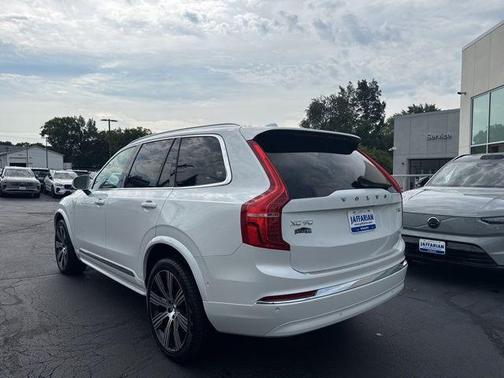 2025 Volvo XC90 Plug-In Hybrid T8 Ultra 7-Seater