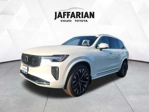 2026 Volvo XC90 B6 Plus 7-Seater
