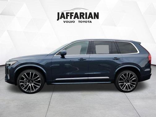 2026 Volvo XC90 B6 Plus 7-Seater