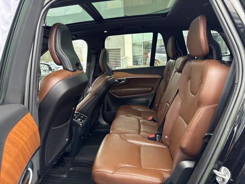 2023 Volvo XC90 B6 Plus 7-Seater