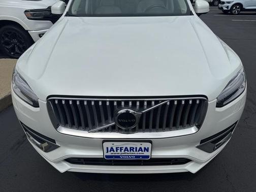 2024 Volvo XC90 Recharge Plug-In Hybrid T8 Plus Bright Theme 7 Passenger