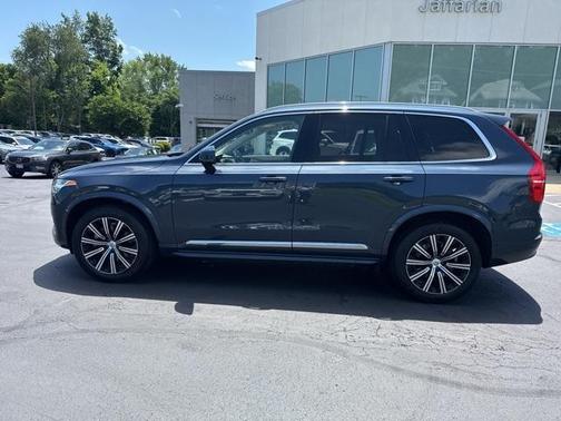 2024 Volvo XC90 B6 Plus Bright Theme 7-Seater