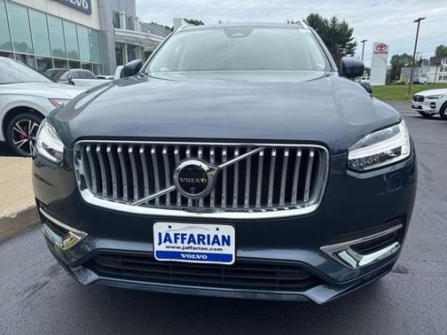 2024 Volvo XC90 B6 Plus Bright Theme 7-Seater