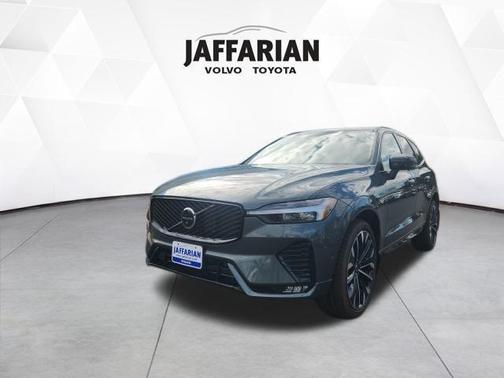 2026 Volvo XC60 B5 Ultra