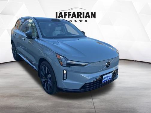 2025 Volvo EX90 Twin Motor Performance Plus