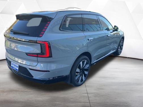 2025 Volvo EX90 Twin Motor Performance Plus
