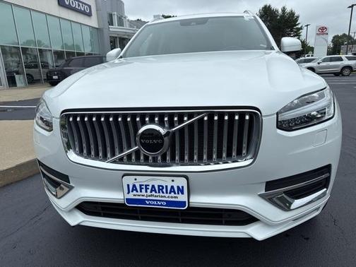 2022 Volvo XC90 T6 Inscription 7 Passenger