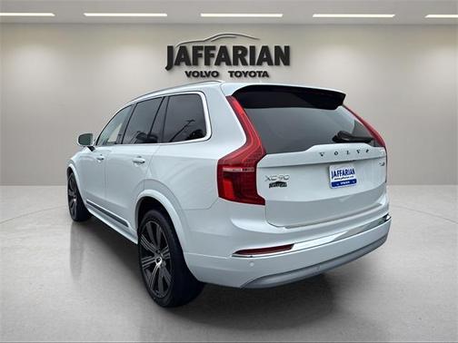 2022 Volvo XC90 T6 Inscription 7 Passenger