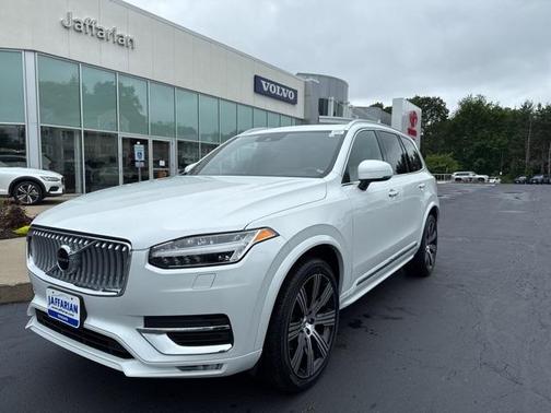 2022 Volvo XC90 T6 Inscription 7 Passenger