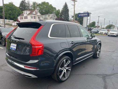 2021 Volvo XC90 T6 Inscription 7 Passenger