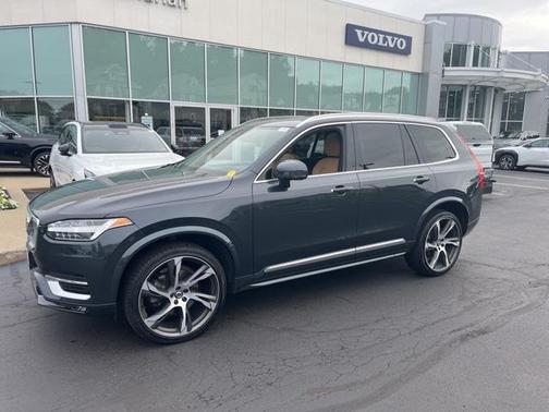 2021 Volvo XC90 T6 Inscription 7 Passenger