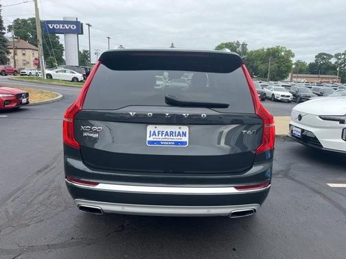 2021 Volvo XC90 T6 Inscription 7 Passenger