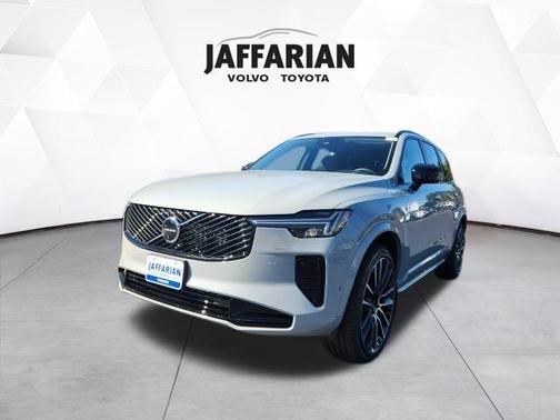 2026 Volvo XC90 B6 Ultra Dark Theme 7-Seater