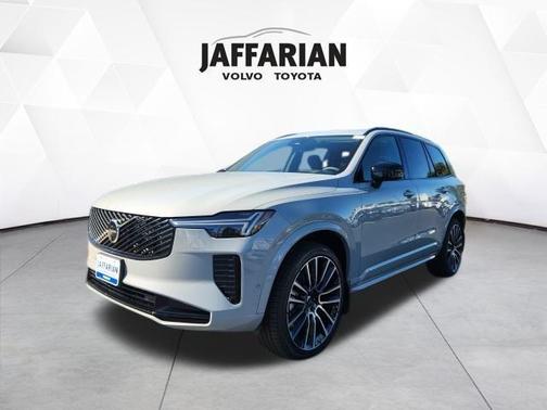 2026 Volvo XC90 B6 Ultra Dark Theme 7-Seater