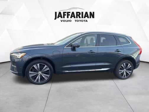 2022 Volvo XC60 Recharge Plug-In Hybrid T8 Inscription