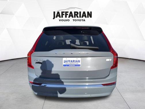 2023 Volvo XC90 Recharge Plug-In Hybrid T8 Plus Bright Theme 7 Passenger