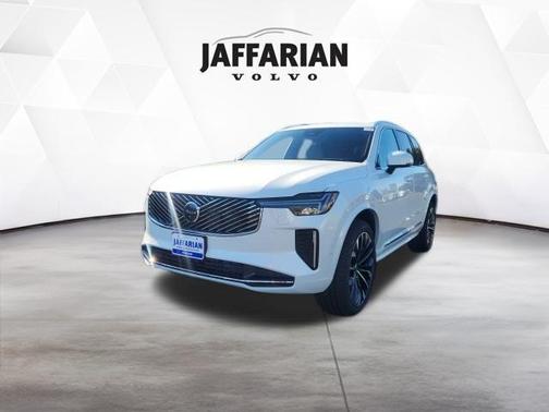 2026 Volvo XC90 B5 Ultra 7-Seater