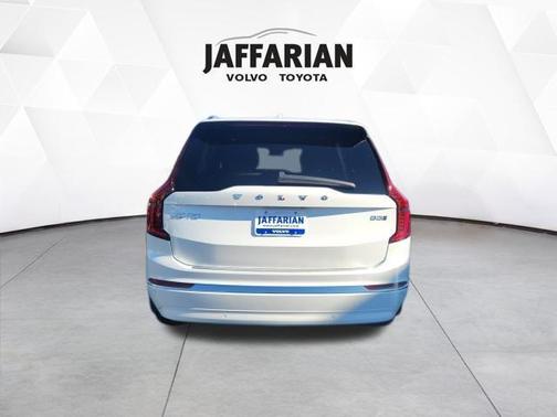 2026 Volvo XC90 B5 Ultra 7-Seater