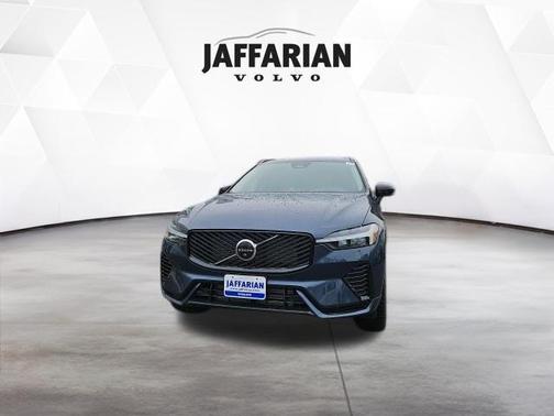 Denim Blue Metallic 2026 Volvo XC60 Plug-In Hybrid T8 Ultra