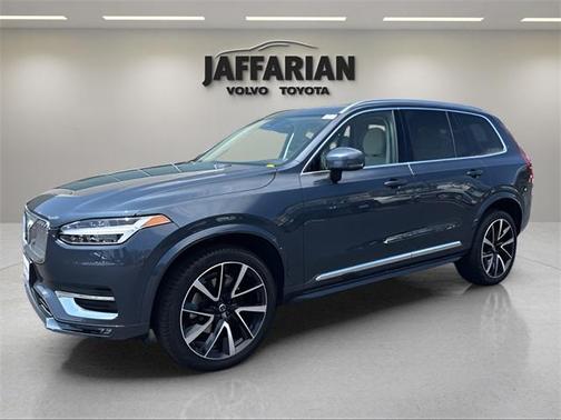 2023 Volvo XC90 B6 Plus 6-Seater
