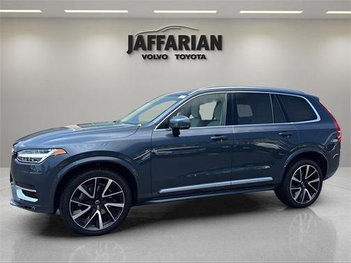 2023 Volvo XC90 B6 Plus 6-Seater