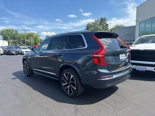 2023 Volvo XC90 B6 Plus 6-Seater