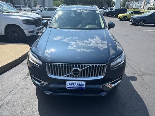2023 Volvo XC90 B6 Plus 6-Seater