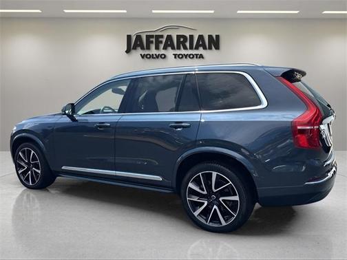 2023 Volvo XC90 B6 Plus 6-Seater