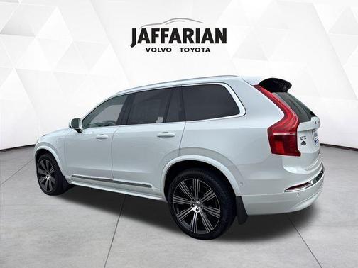 2024 Volvo XC90 Recharge Plug-In Hybrid T8 Ultimate 6-Seater