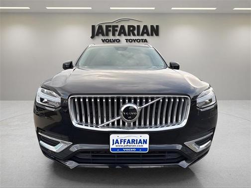 2023 Volvo XC90 B6 Plus 6-Seater