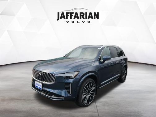 2026 Volvo XC90 B6 Plus 6-Seater