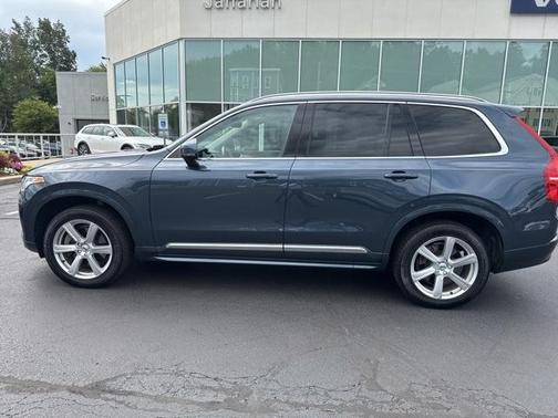 2024 Volvo XC90 B5 Core Bright Theme