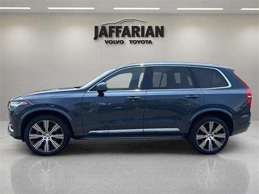 2024 Volvo XC90 B6 Plus Bright Theme 7-Seater