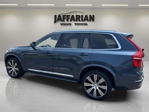 2024 Volvo XC90 B6 Plus Bright Theme 7-Seater