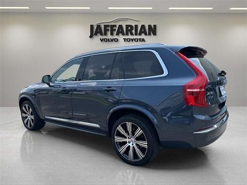 2024 Volvo XC90 B6 Plus Bright Theme 7-Seater
