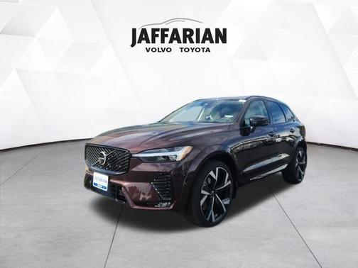 2026 Volvo XC60 B5 Ultra