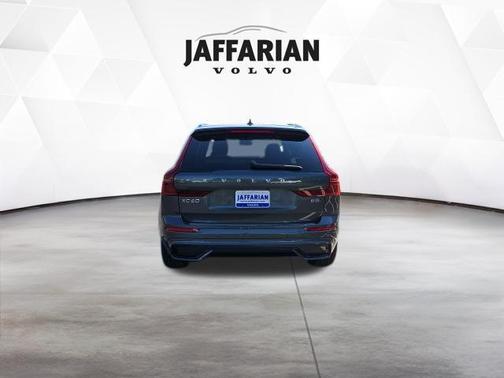 Forest Lake 2026 Volvo XC60 B5 Plus