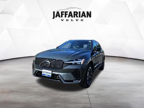 Forest Lake 2026 Volvo XC60 B5 Plus