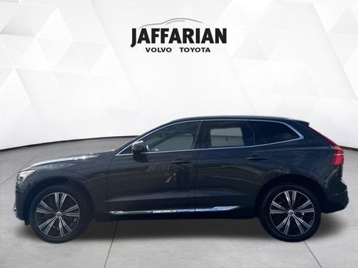2023 Volvo XC60 B5 Plus Bright Theme