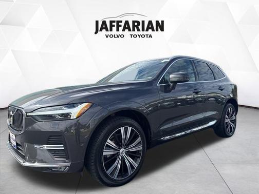 2023 Volvo XC60 B5 Plus Bright Theme