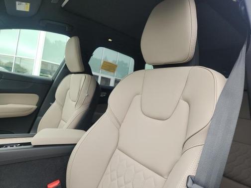 2026 Volvo XC60